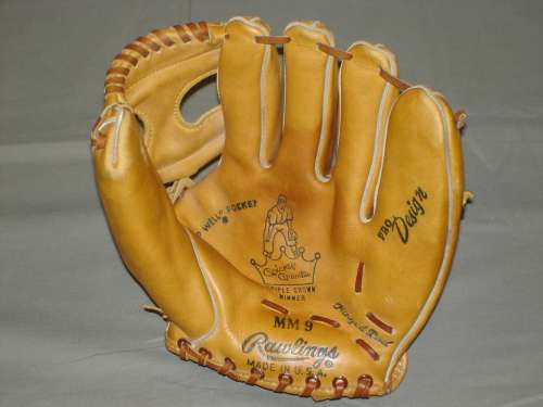 Mickey Mantle Rawlings MM9 Front